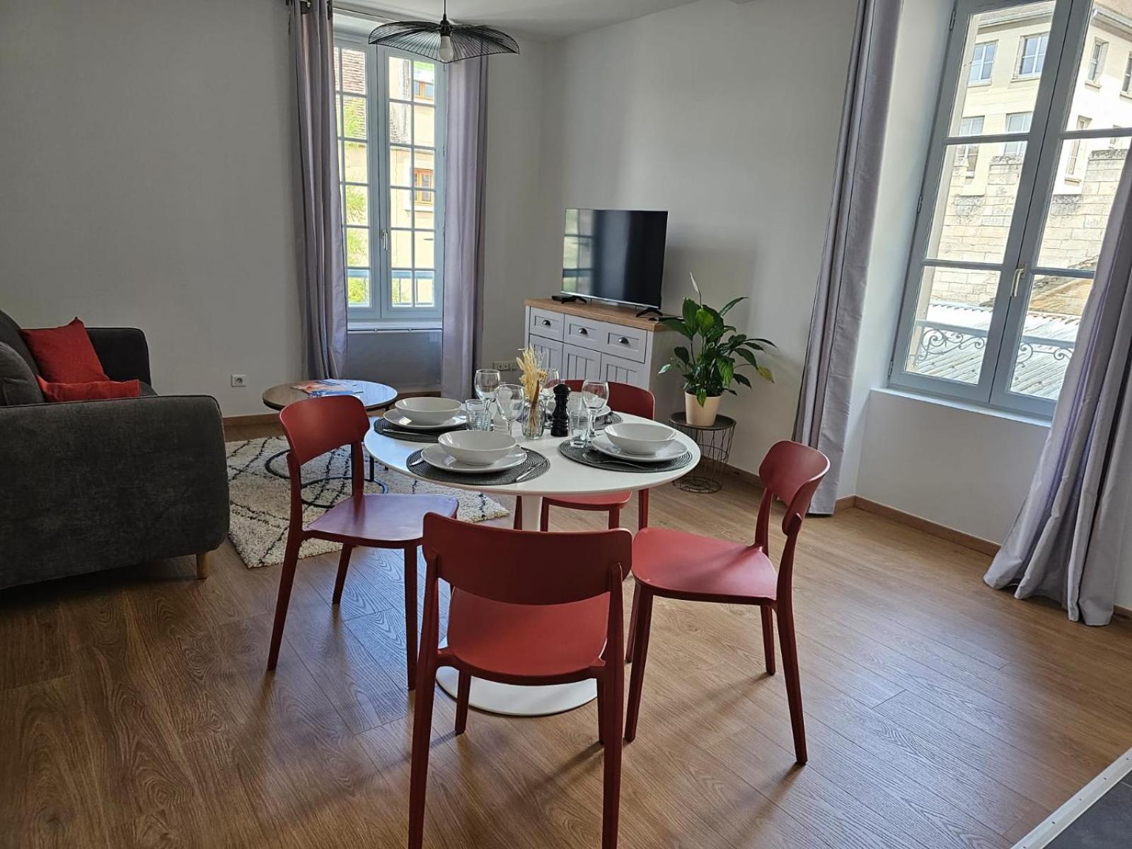 Ferienwohnung Aux'Cerfs - A Deux Pas De L'Abbaye Auxerre Exterior foto